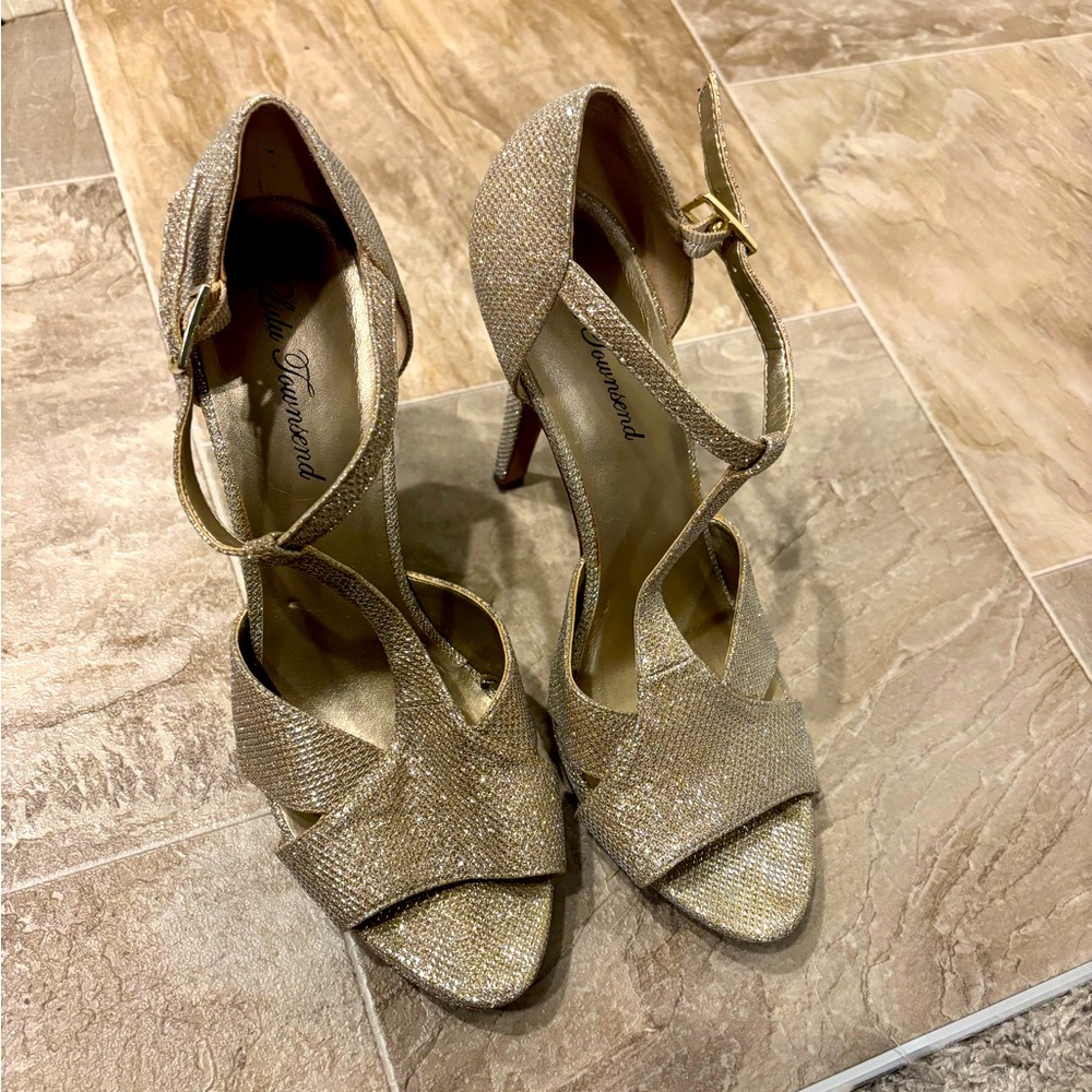 Champagne Pumps
